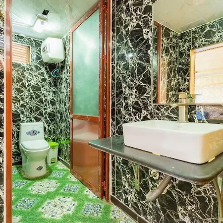 Cat Ba Bay Cruises Hotel Dong Khe Sau Exterior photo