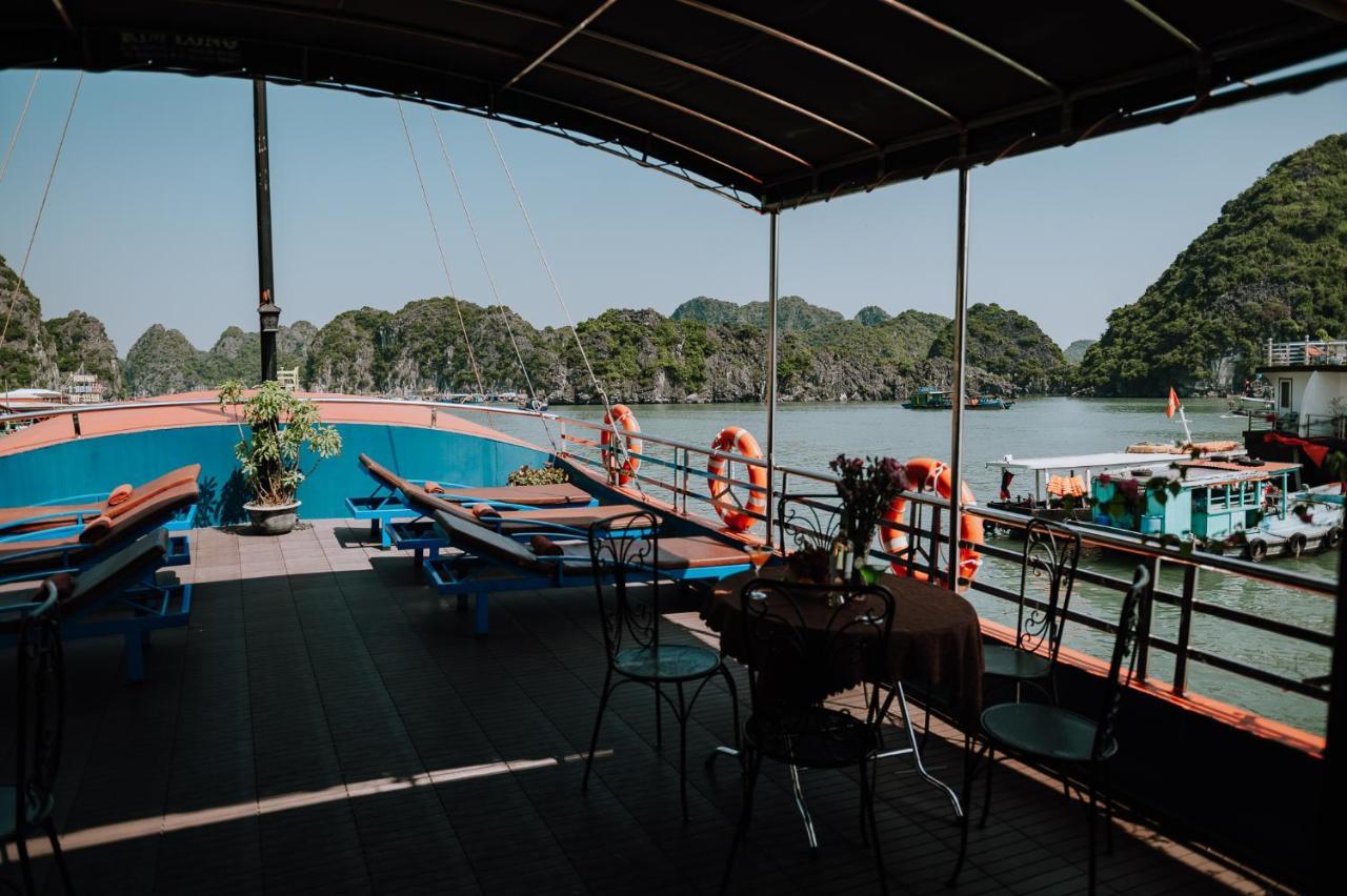 Cat Ba Bay Cruises Ботель 2*