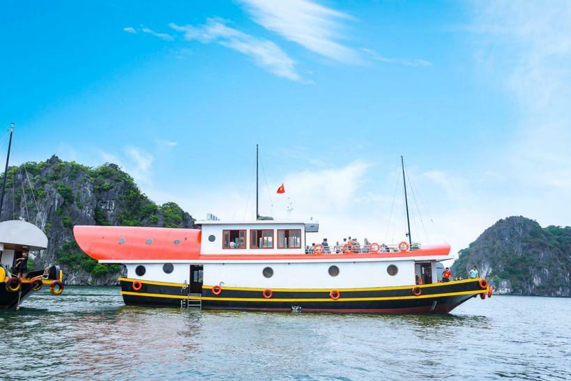 Cat Ba Bay Cruises Ботель Dong Khe Sau